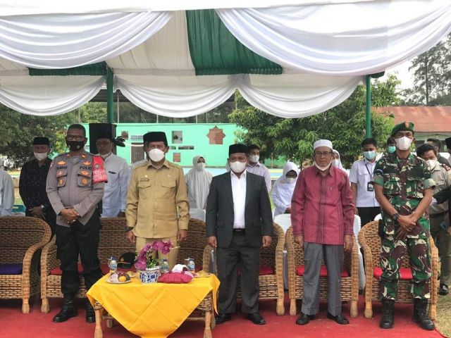Kadisdikbud Aceh Besar Hadiri Upacara HAB Kemenag ke-76